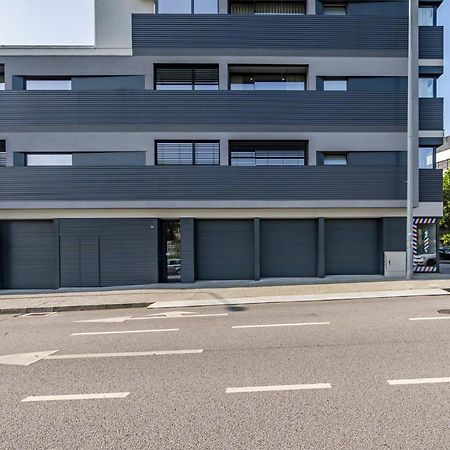 Nomads Lux - 2Bdr & Parking Flores Square Porto Eksteriør bilde